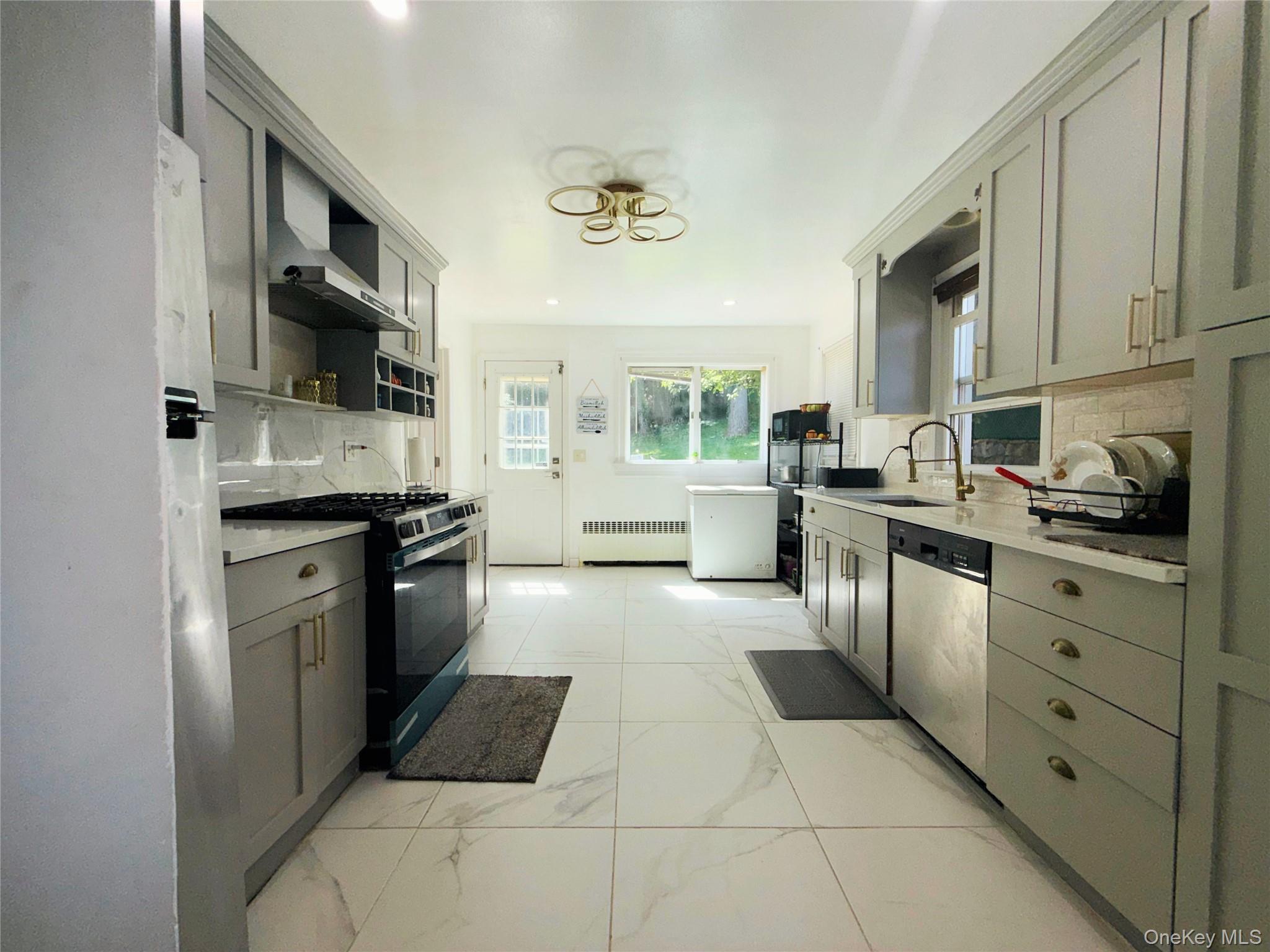 Single Family Valley View Drive  Westchester County, NY 10710, MLS-1045608-14