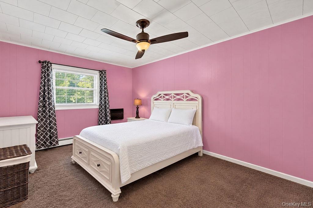Single Family Linden Lane  Suffolk County, NY 11967, MLS-1045634-12