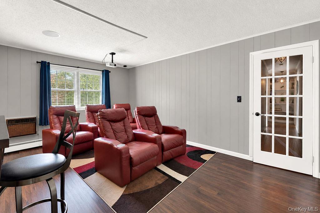 Single Family Linden Lane  Suffolk County, NY 11967, MLS-1045634-14