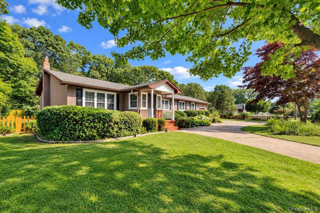 Single Family Linden Lane  Suffolk County, NY 11967, MLS-1045634-26