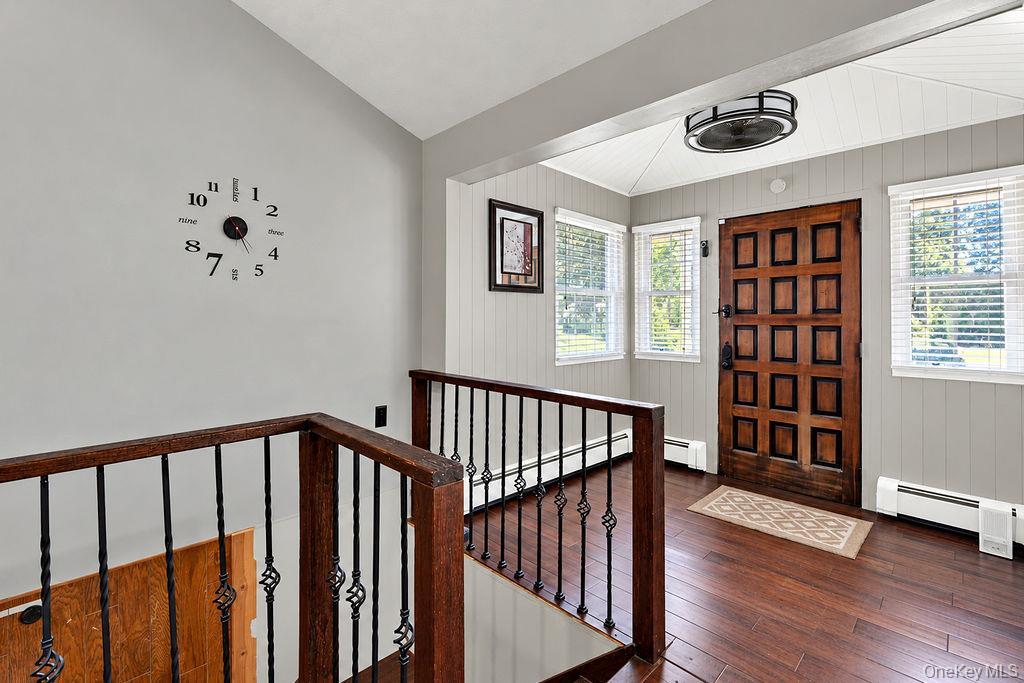 Single Family Linden Lane  Suffolk County, NY 11967, MLS-1045634-5