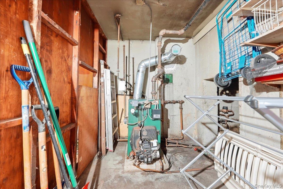 Single Family Grace Avenue  Bronx, NY 10466, MLS-1045635-18