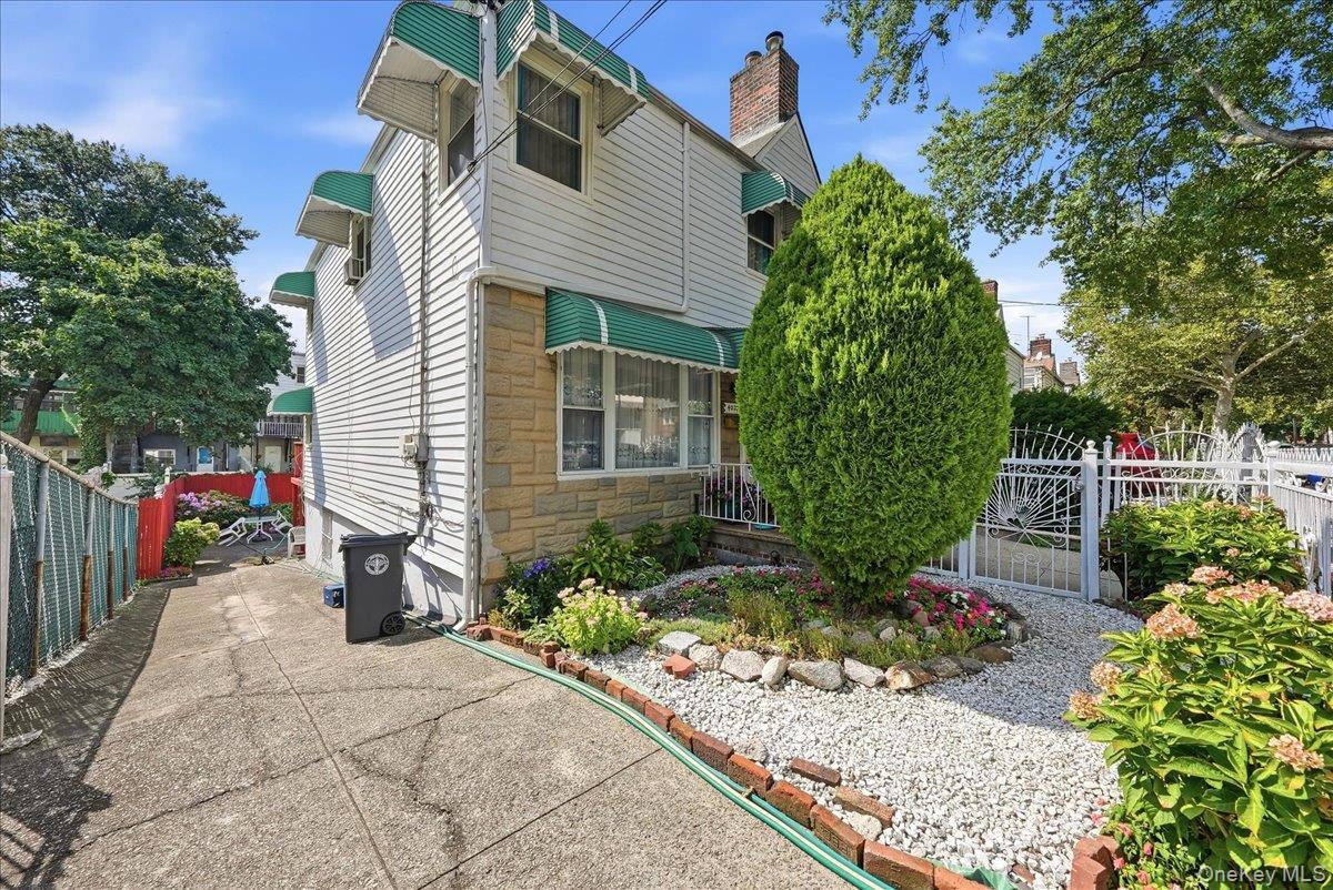 Single Family Grace Avenue Bronx, NY 10466, MLS-1045635-2