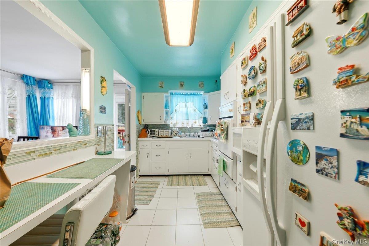Single Family Grace Avenue Bronx, NY 10466, MLS-1045635-4