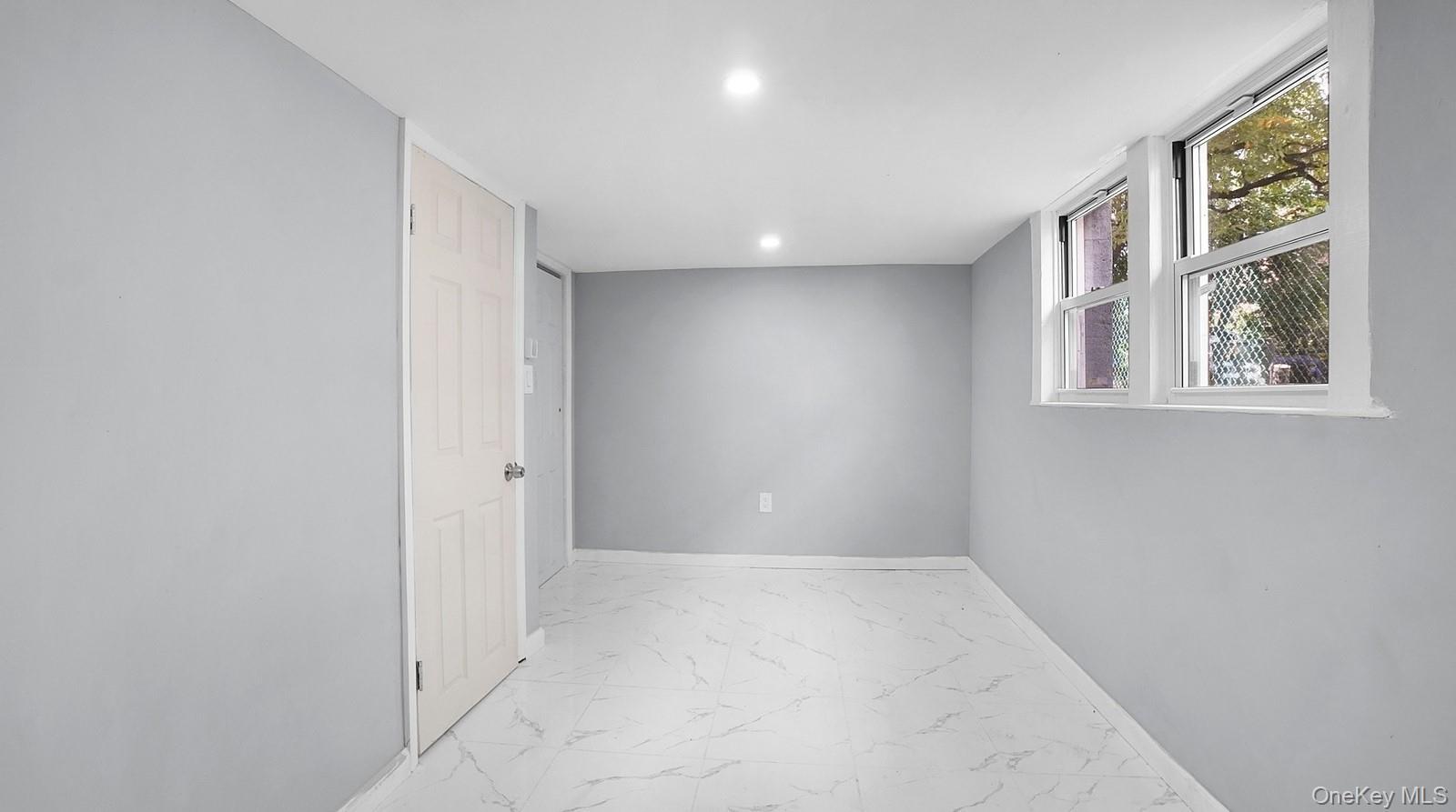 Single Family Paulding Avenue  Bronx, NY 10469, MLS-1045647-22