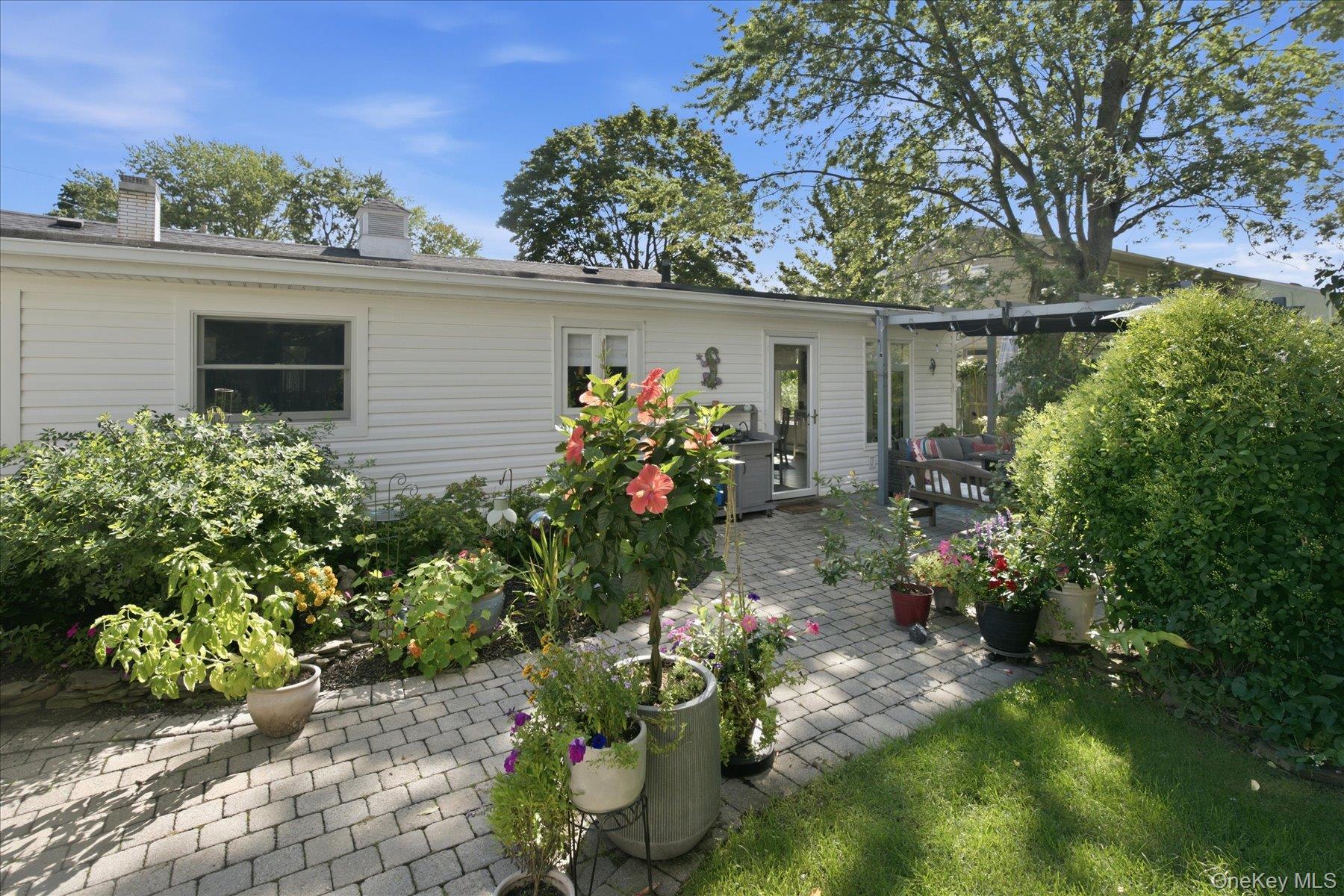 Single Family Fairlane Drive Suffolk County, NY 11784, MLS-1045661-37