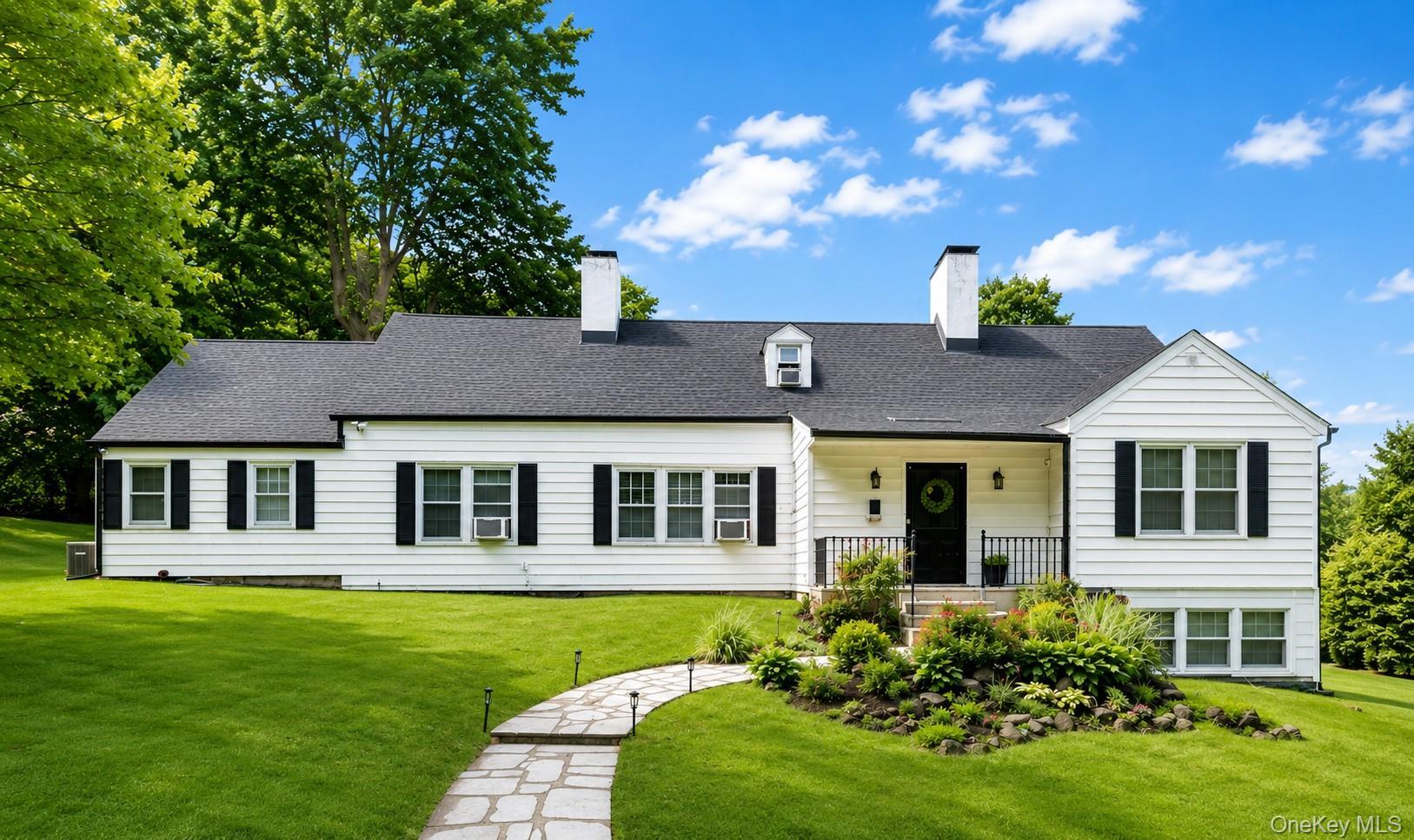 Single Family Nassau Drive Nassau County, NY 11021, MLS-1045680-3