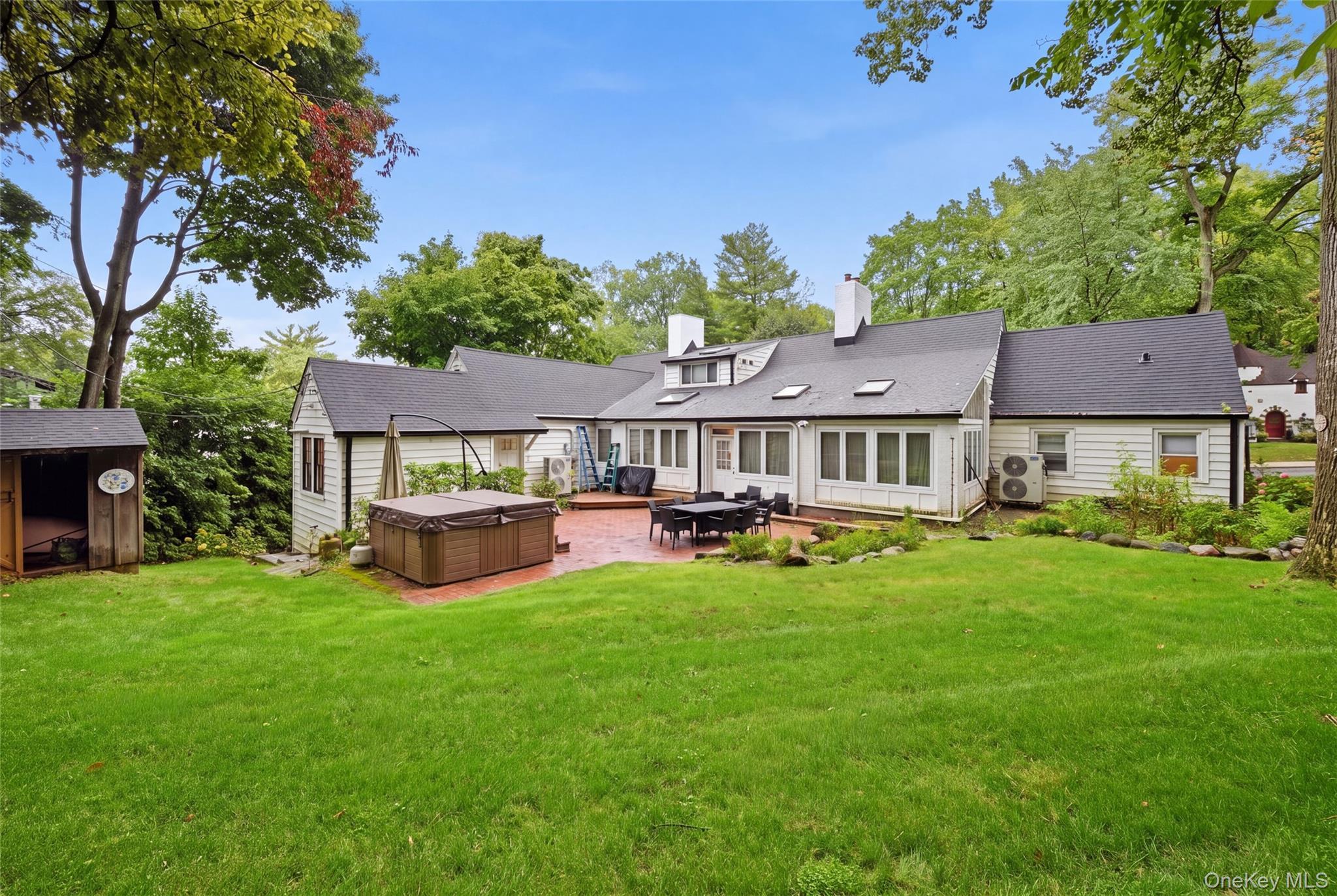Single Family Nassau Drive Nassau County, NY 11021, MLS-1045680-30