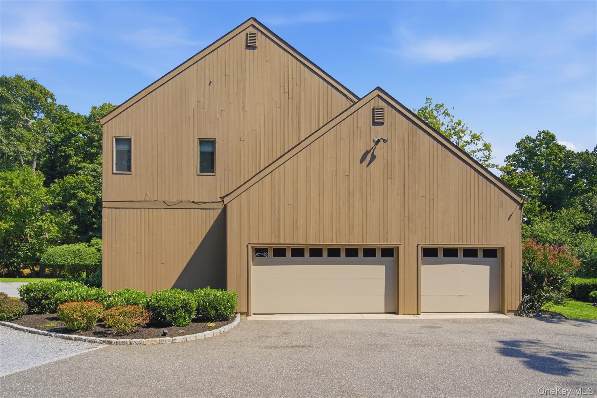 Single Family Target Rock Drive  Suffolk County, NY 11743, MLS-1045696-29