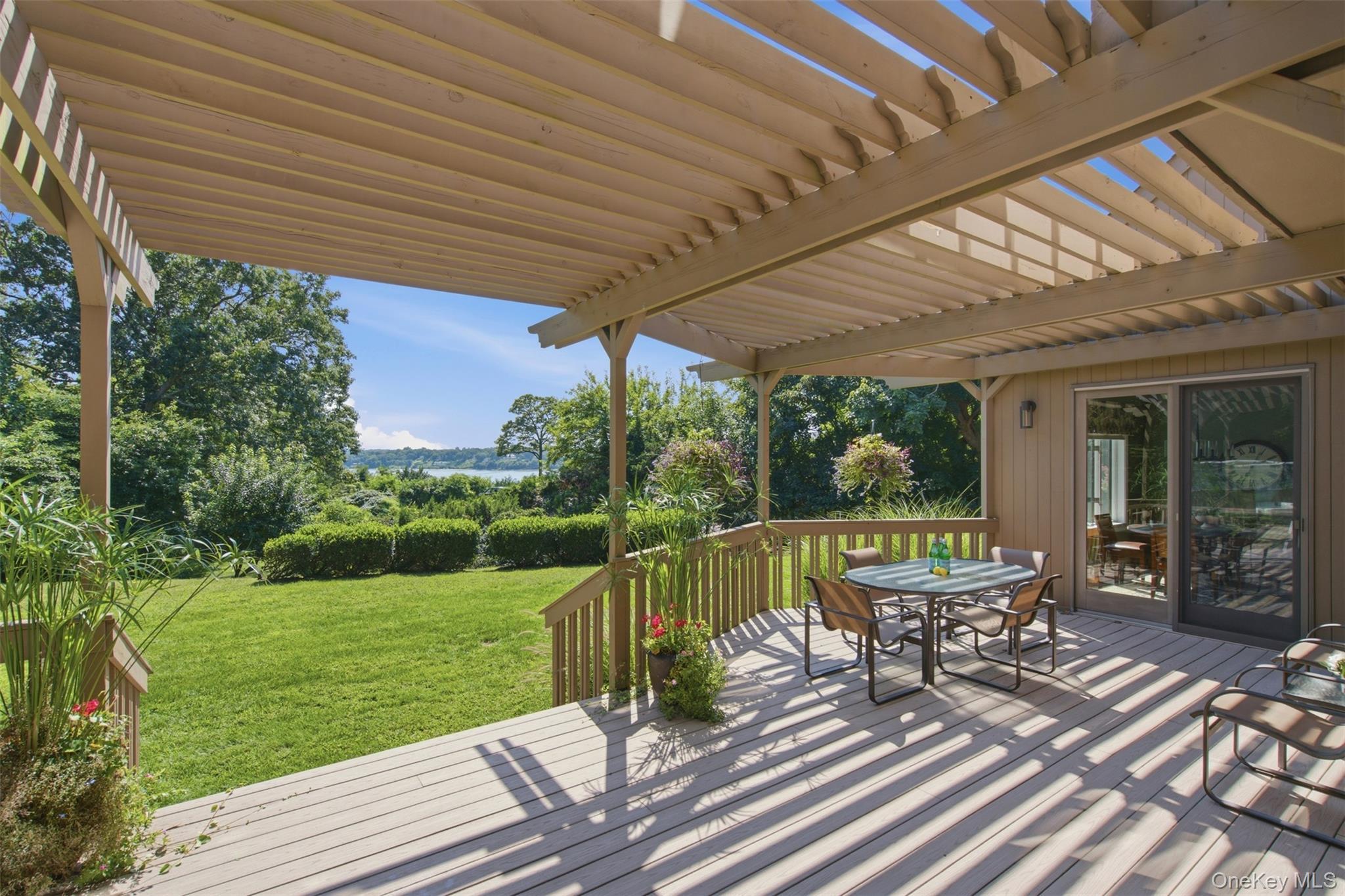 Single Family Target Rock Drive  Suffolk County, NY 11743, MLS-1045696-30