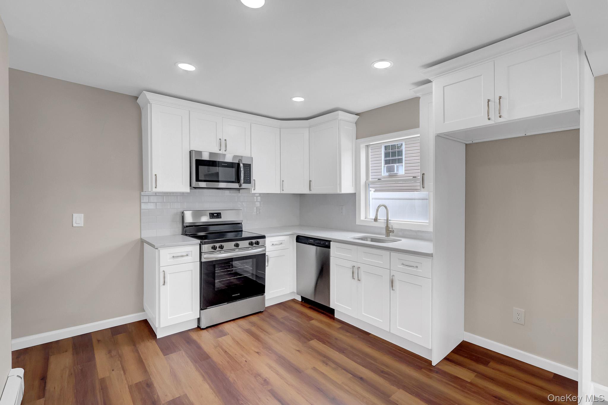 Single Family Tallwood Drive Suffolk County, NY 11967, MLS-1045707-6