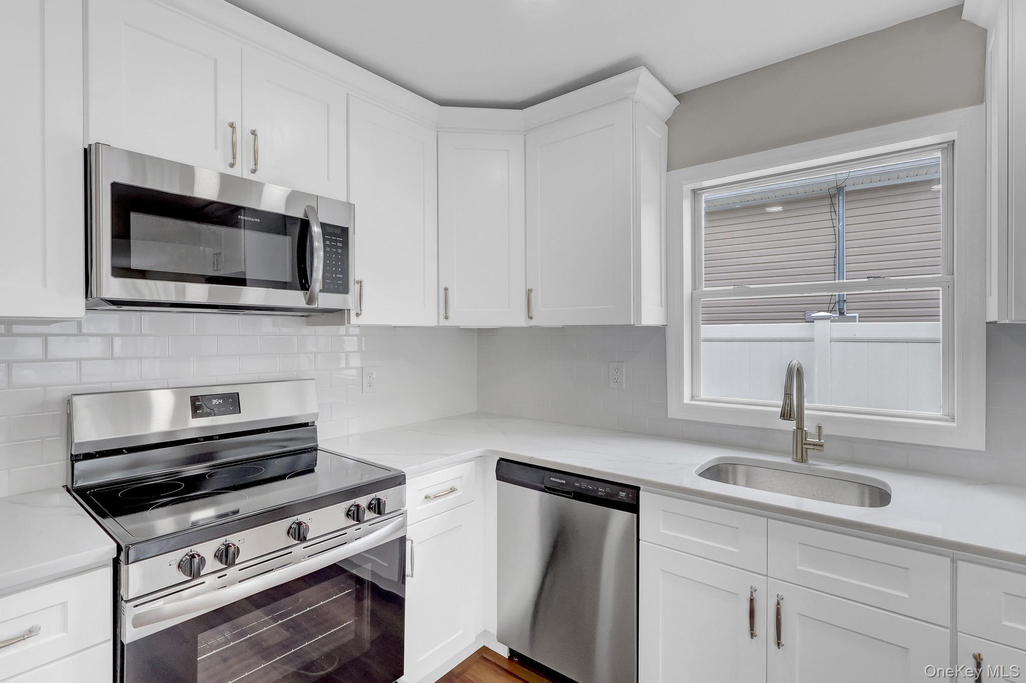 Single Family Tallwood Drive Suffolk County, NY 11967, MLS-1045707-7