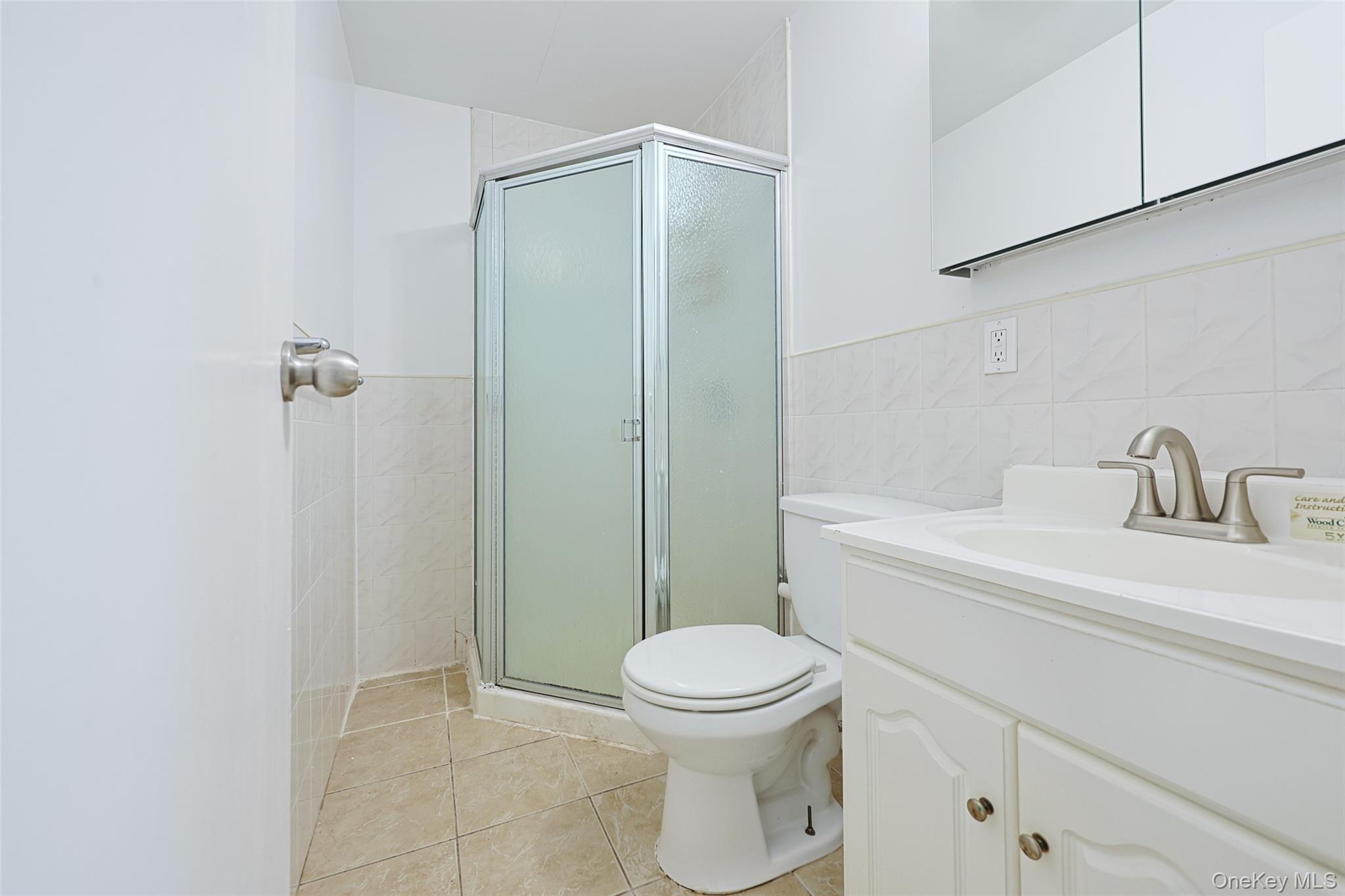 Single Family Lantern Road Nassau County, NY 11801, MLS-1045710-11