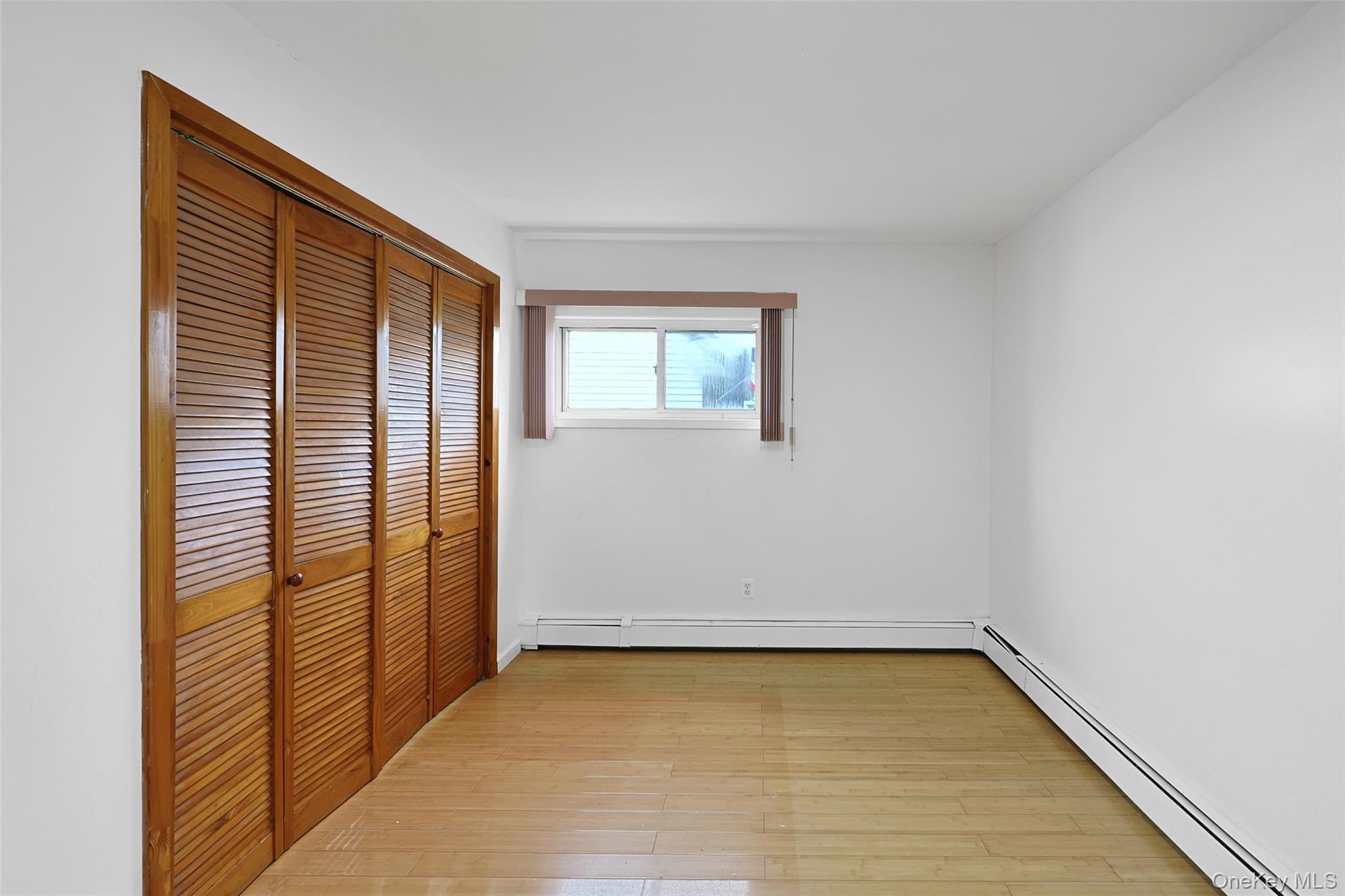 Single Family Lantern Road Nassau County, NY 11801, MLS-1045710-14