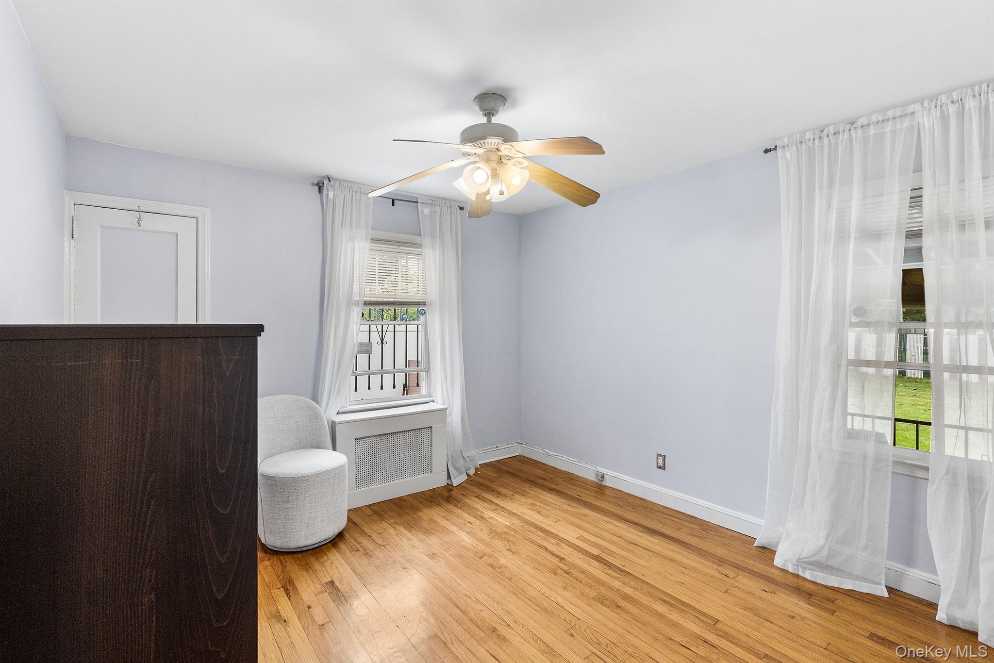 Single Family Charter Court Nassau County, NY 11553, MLS-1045726-18