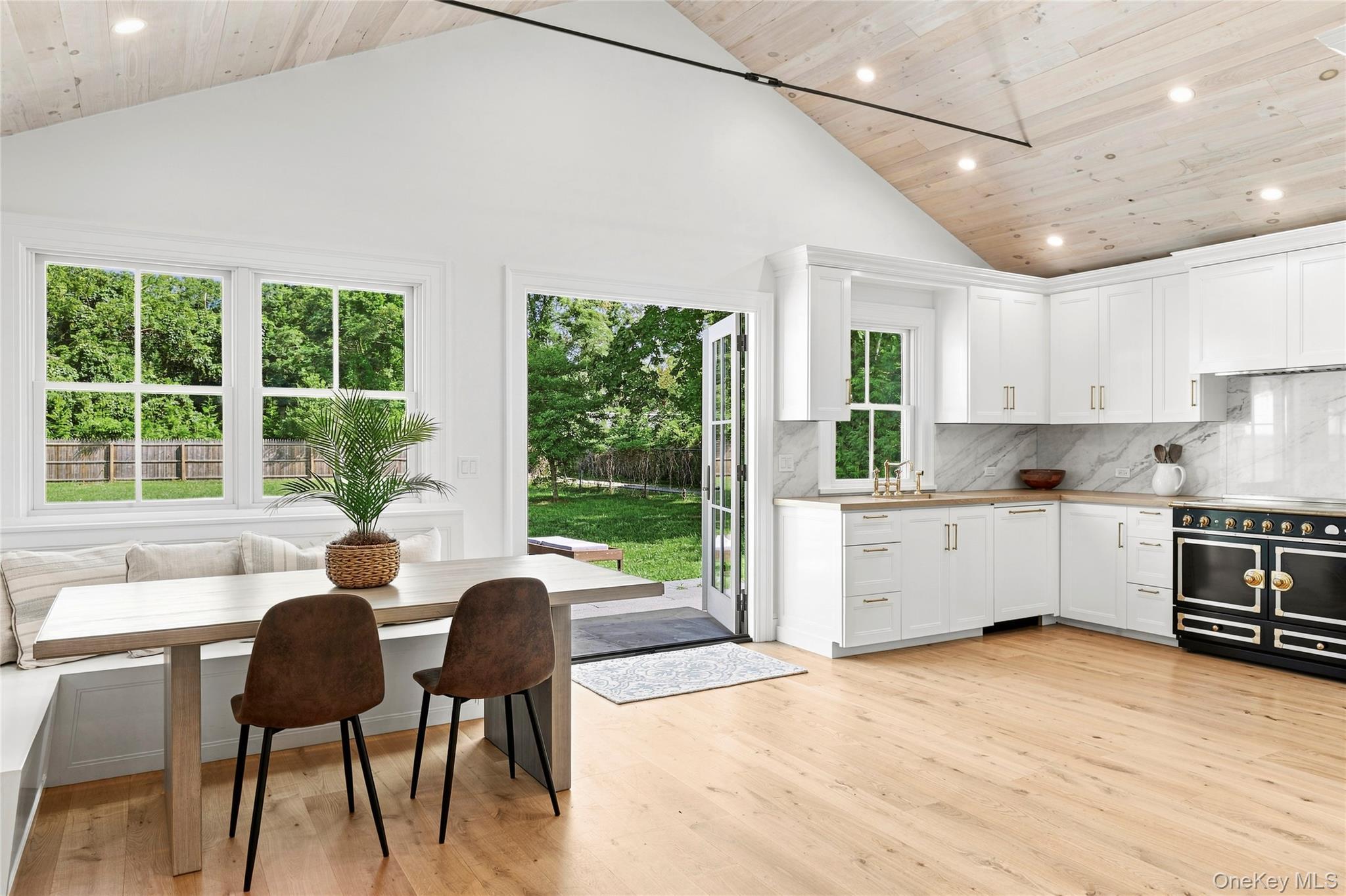 Single Family Shinnecock Road  Suffolk County, NY 11946, MLS-1045737-11