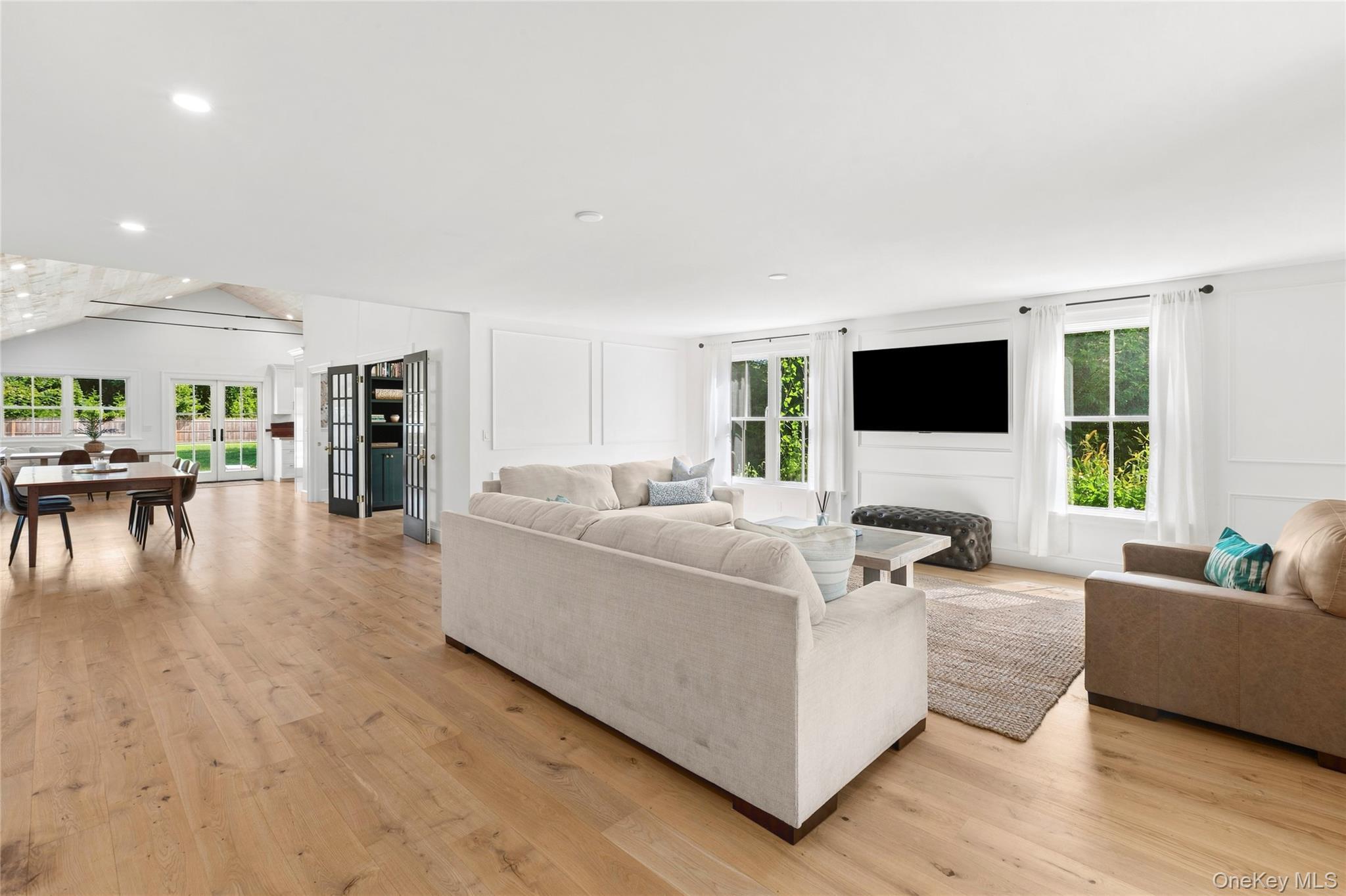 Single Family Shinnecock Road  Suffolk County, NY 11946, MLS-1045737-5