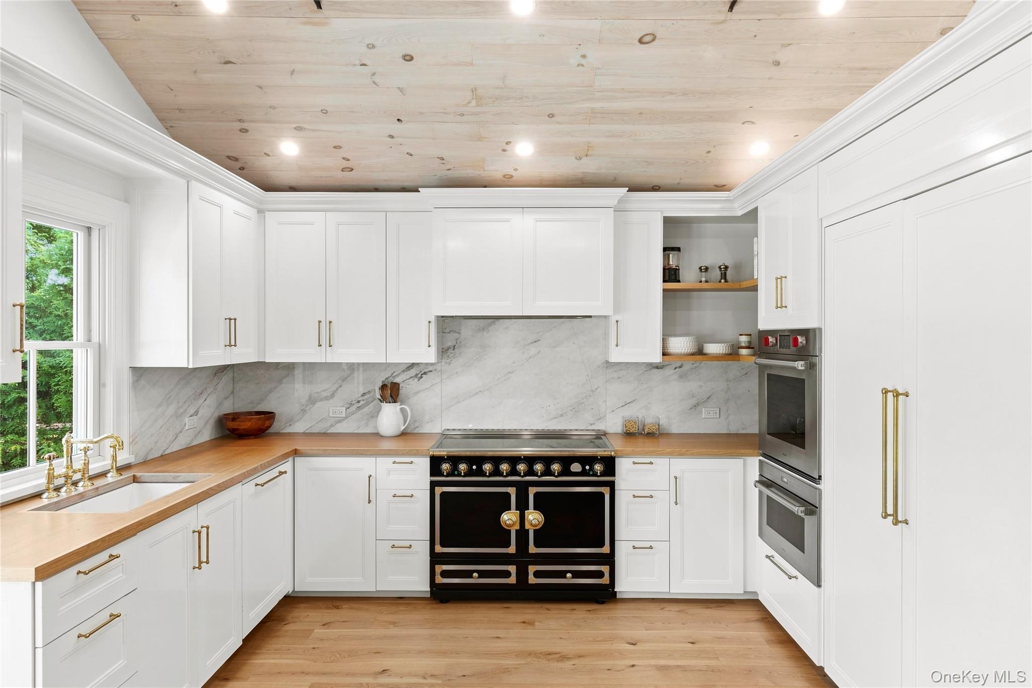 Single Family Shinnecock Road  Suffolk County, NY 11946, MLS-1045737-9