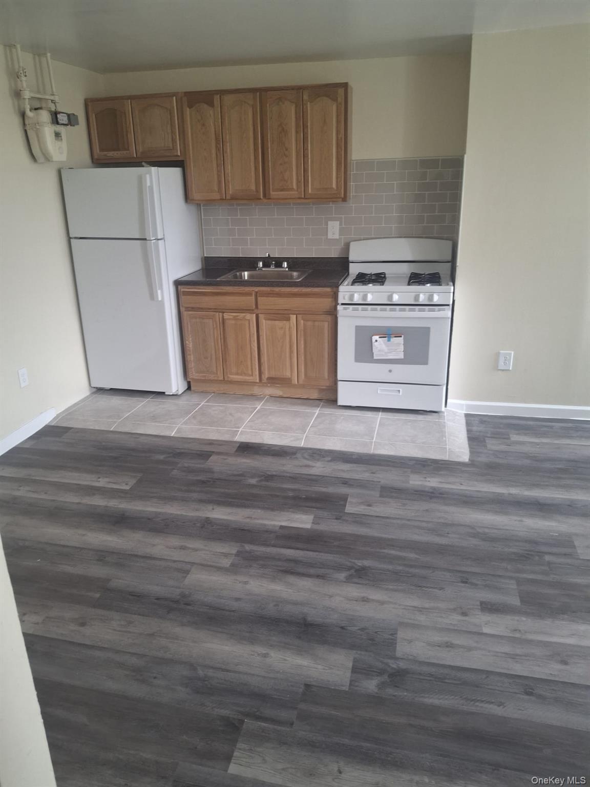 Apartment Southern Blvd Bronx, NY 10460, MLS-1045745-2