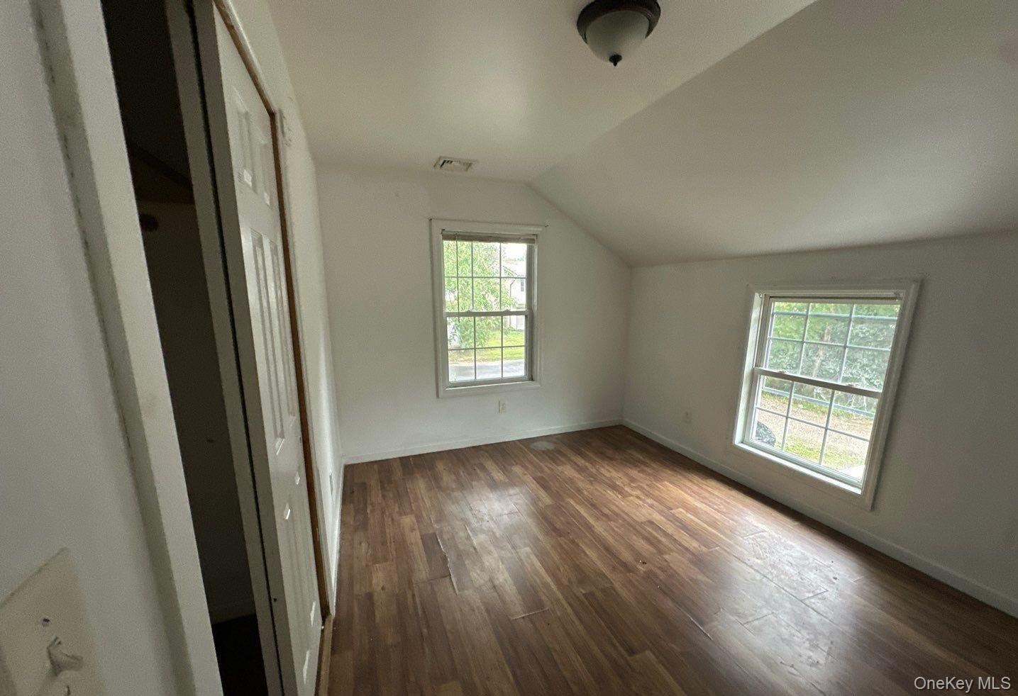 Single Family Oneill Avenue  Suffolk County, NY 11706, MLS-1045756-16