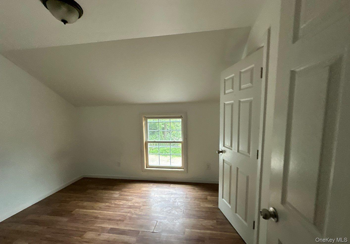 Single Family Oneill Avenue  Suffolk County, NY 11706, MLS-1045756-18
