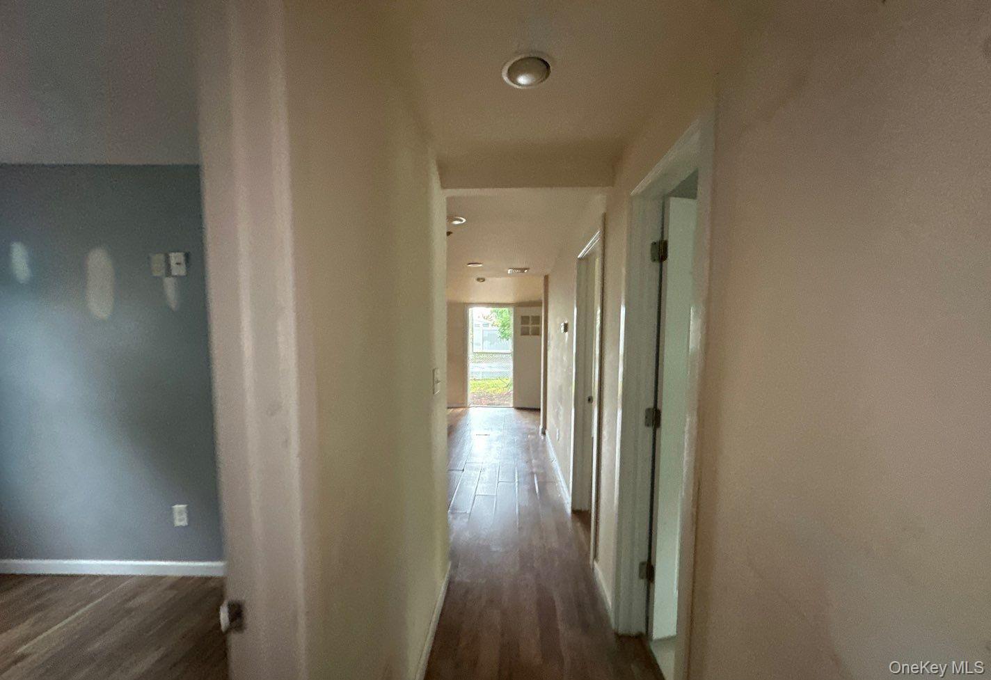 Single Family Oneill Avenue  Suffolk County, NY 11706, MLS-1045756-5