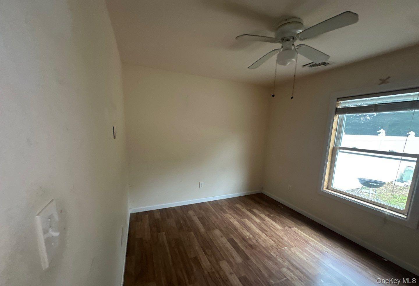 Single Family Oneill Avenue  Suffolk County, NY 11706, MLS-1045756-8