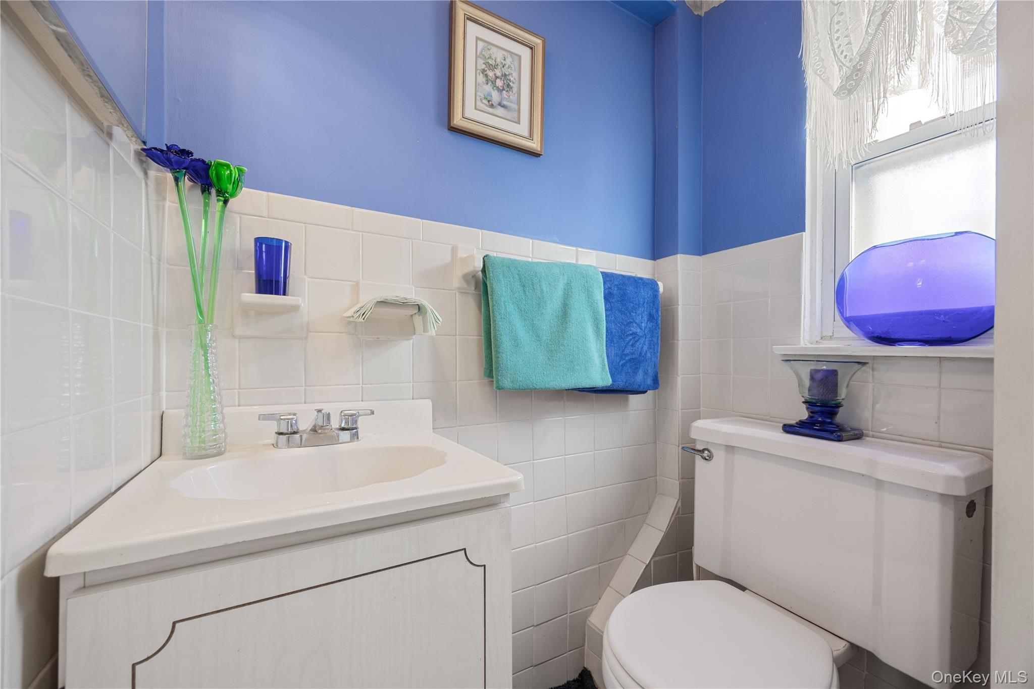 Single Family Hollywood Avenue  Bronx, NY 10465, MLS-1045765-17