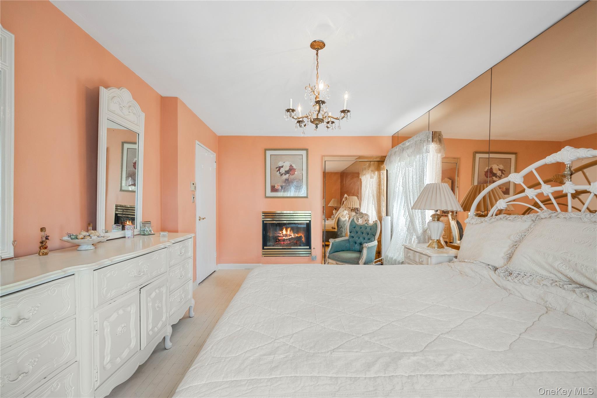 Single Family Hollywood Avenue  Bronx, NY 10465, MLS-1045765-22