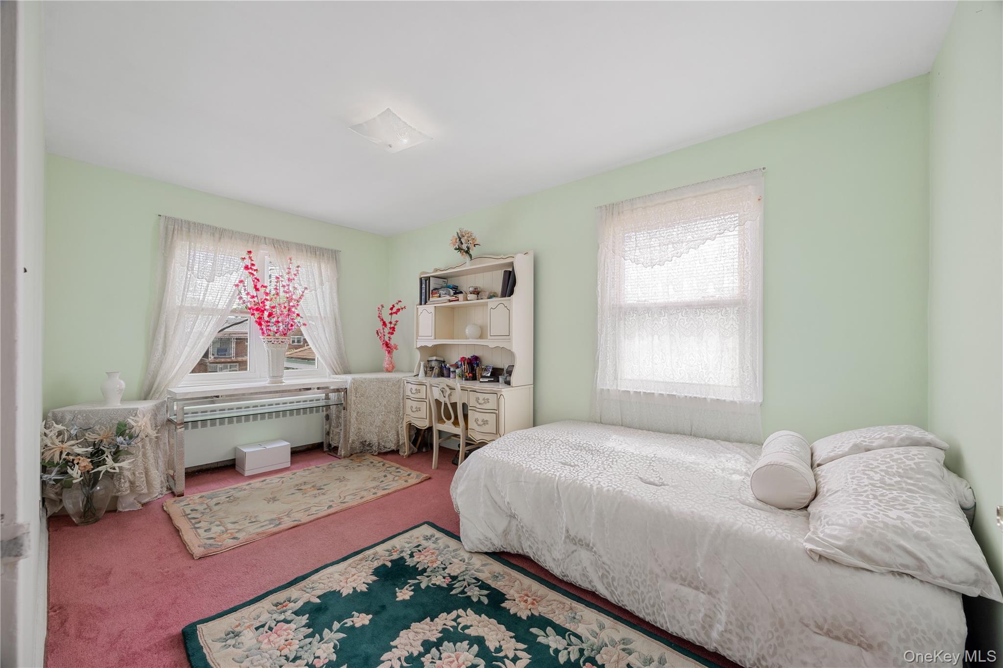 Single Family Hollywood Avenue  Bronx, NY 10465, MLS-1045765-23