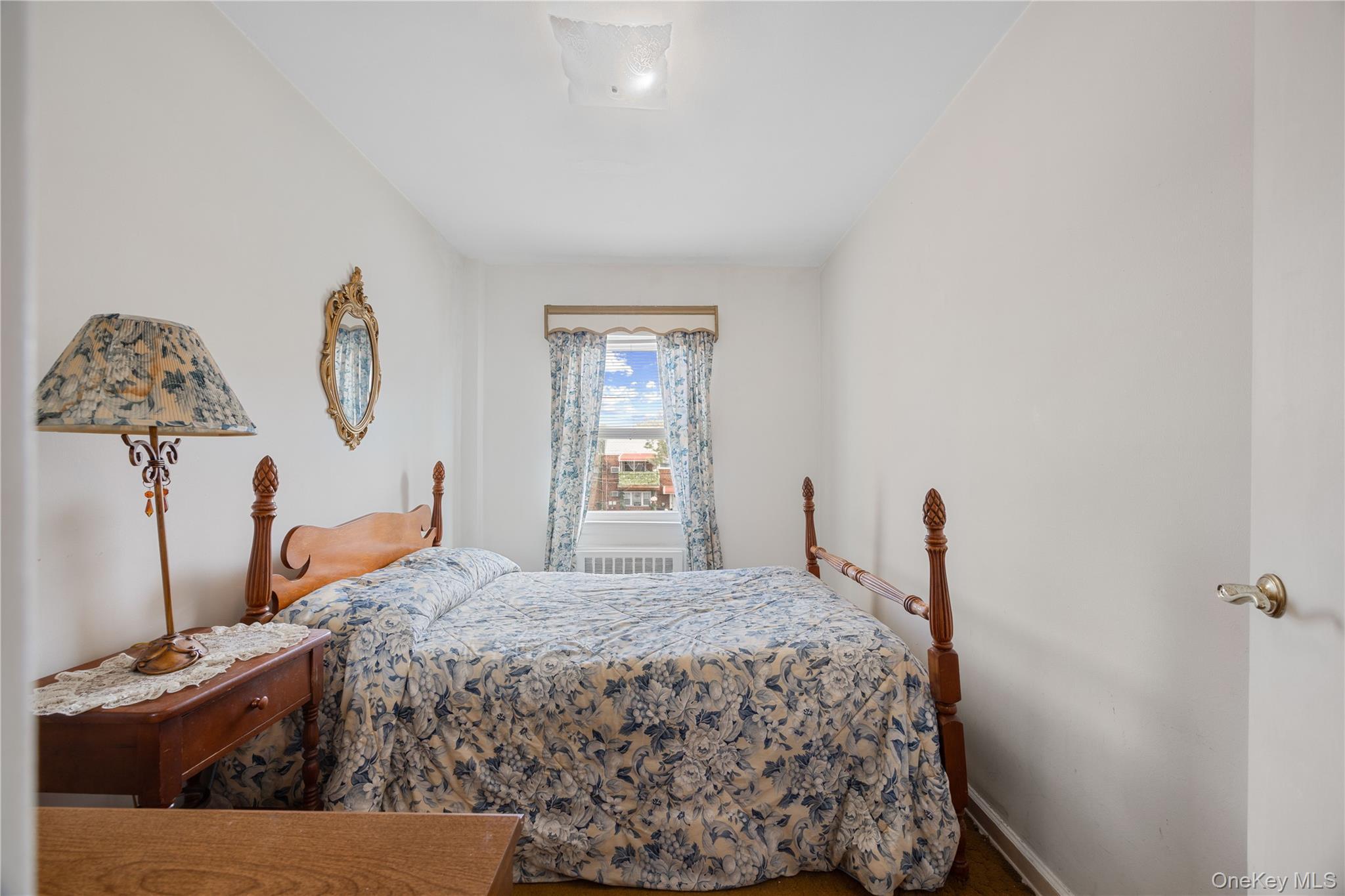 Single Family Hollywood Avenue  Bronx, NY 10465, MLS-1045765-25