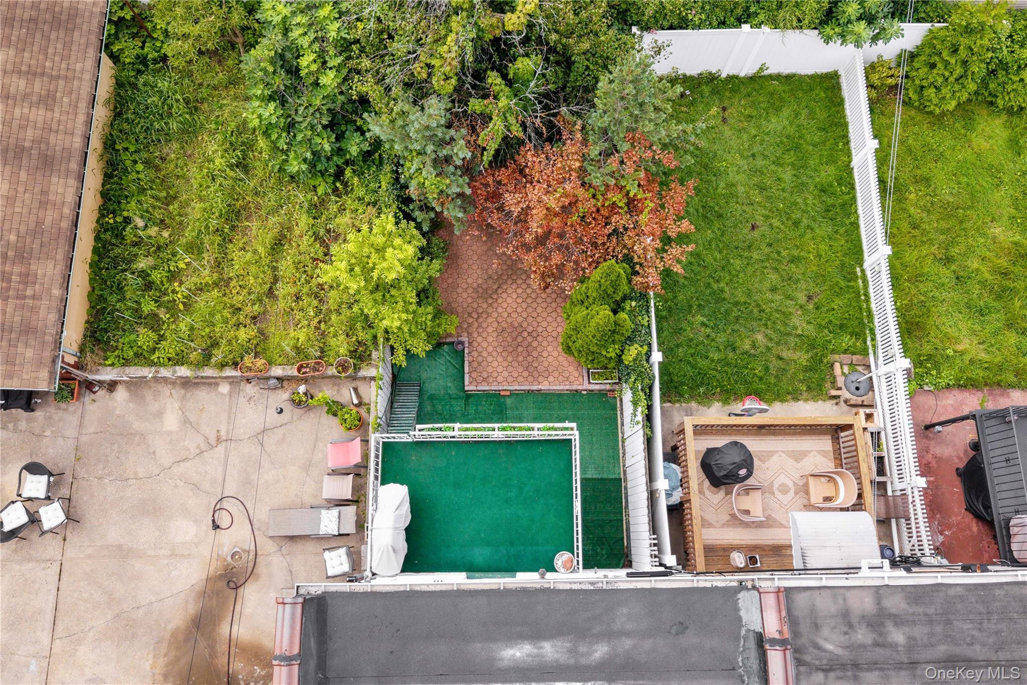 Single Family Hollywood Avenue  Bronx, NY 10465, MLS-1045765-40