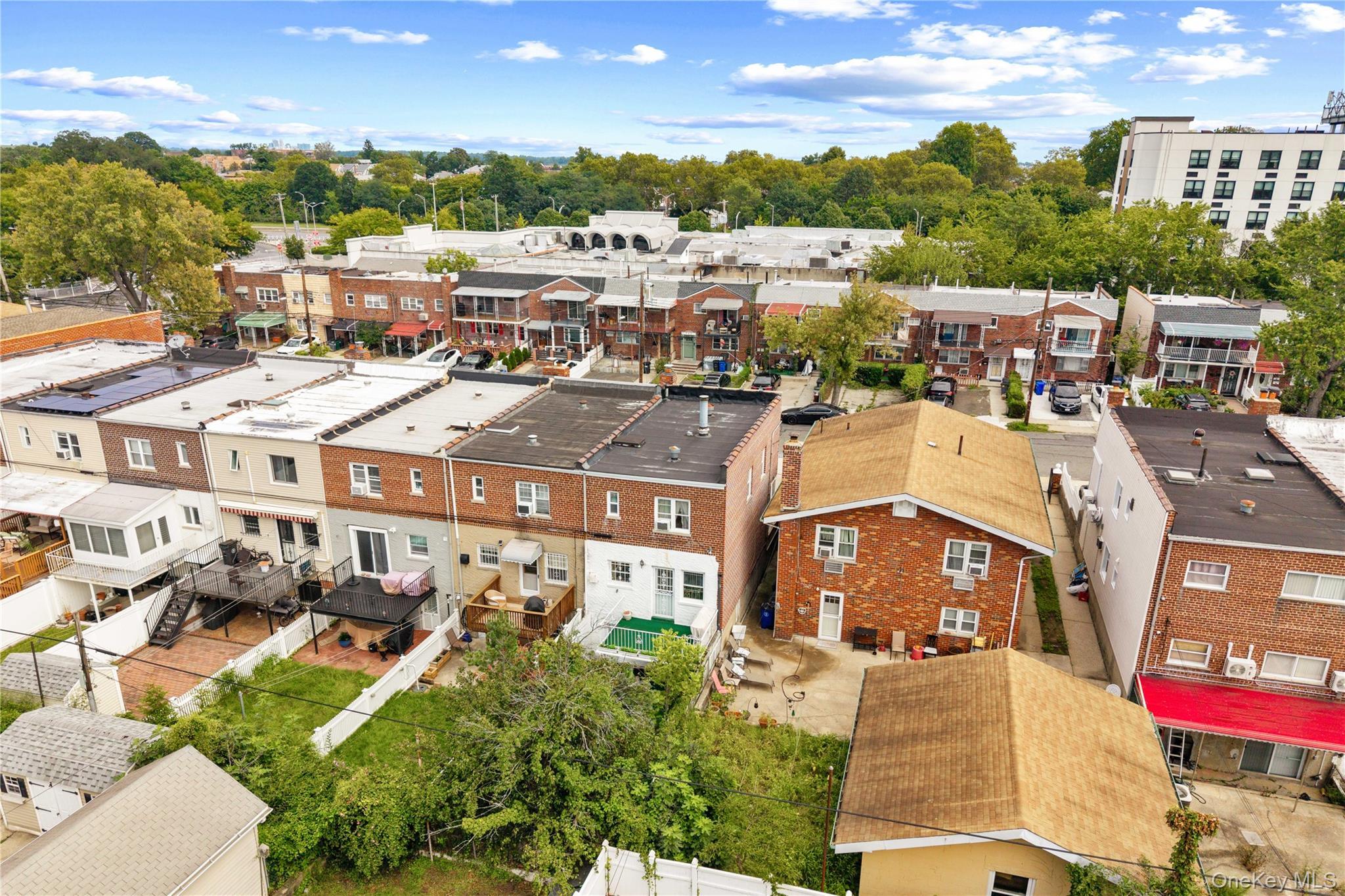 Single Family Hollywood Avenue  Bronx, NY 10465, MLS-1045765-42