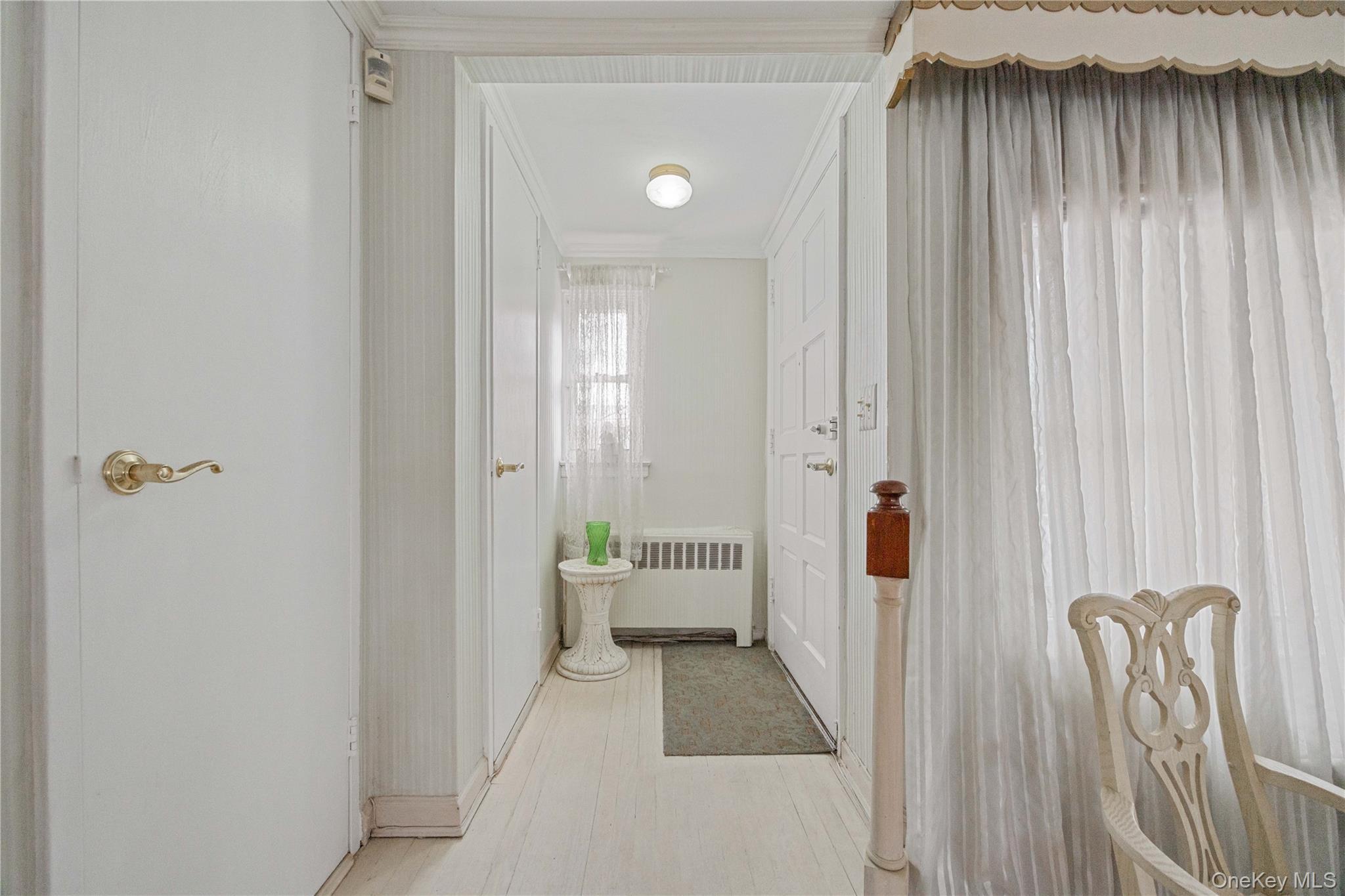 Single Family Hollywood Avenue  Bronx, NY 10465, MLS-1045765-6