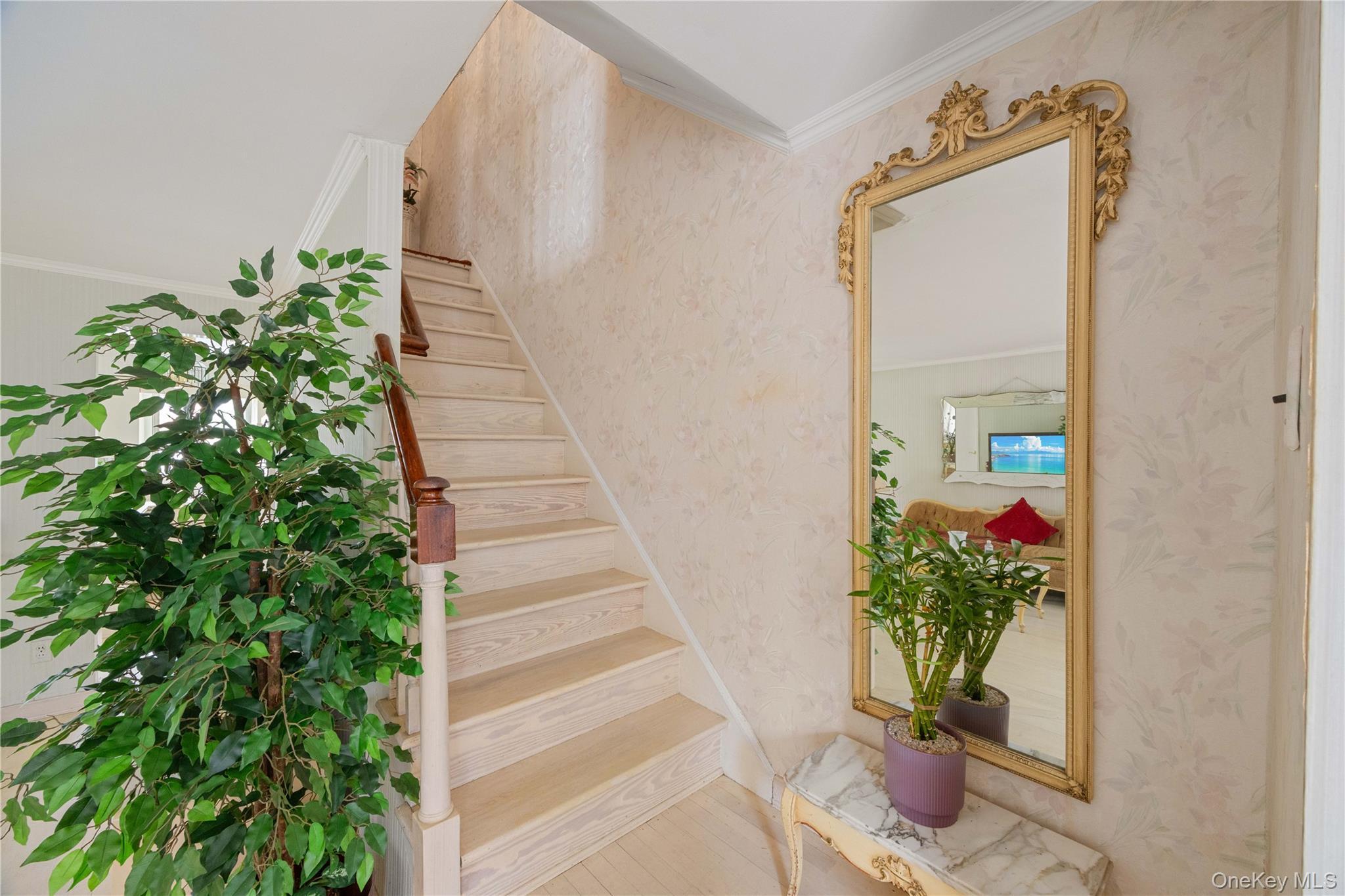 Single Family Hollywood Avenue  Bronx, NY 10465, MLS-1045765-7