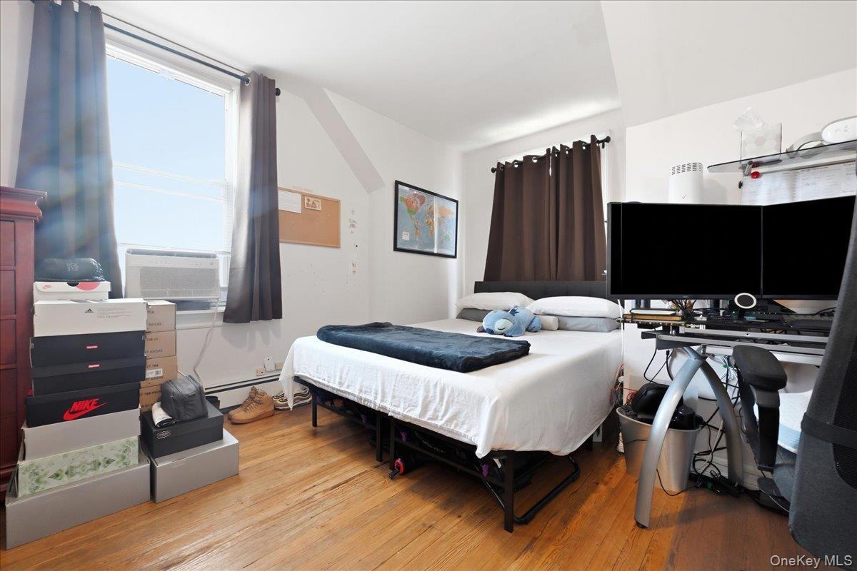Single Family Mcbride Street  Queens, NY 11691, MLS-1045767-14