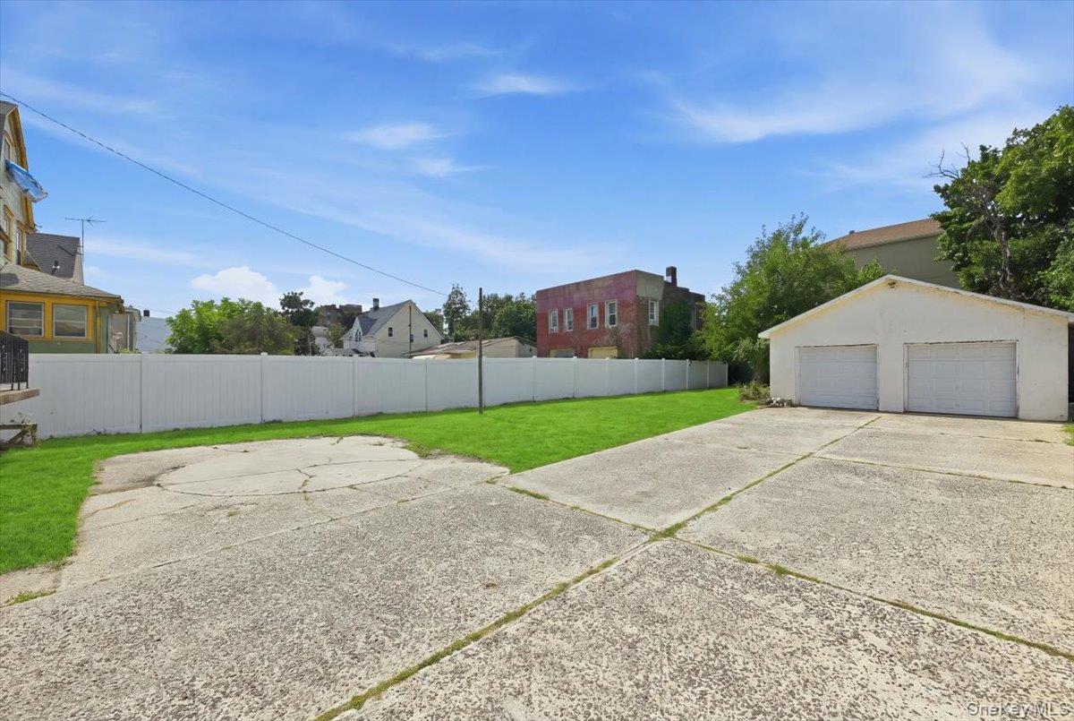 Single Family Mcbride Street  Queens, NY 11691, MLS-1045767-22