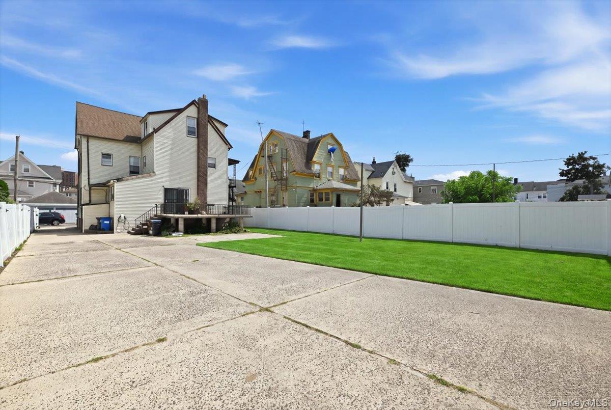 Single Family Mcbride Street  Queens, NY 11691, MLS-1045767-24