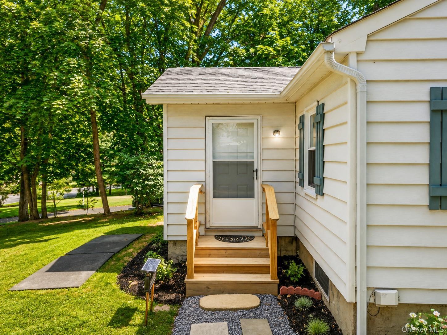 Single Family Christian Avenue Suffolk County, NY 11733, MLS-1045776-23