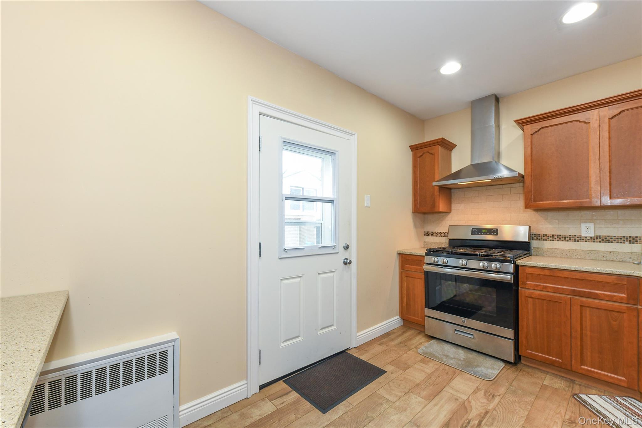 Single Family Sutter Avenue Queens, NY 11417, MLS-1045784-17