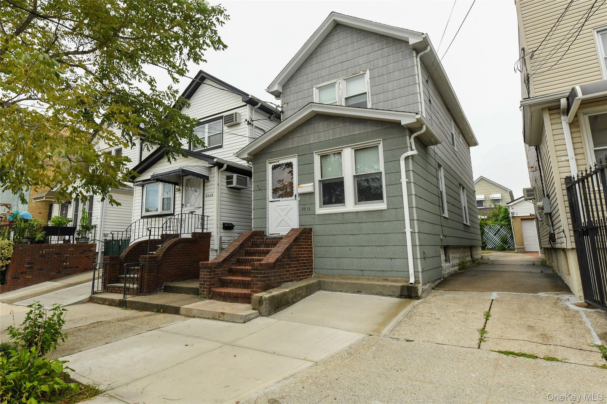 Single Family Sutter Avenue Queens, NY 11417, MLS-1045784-2