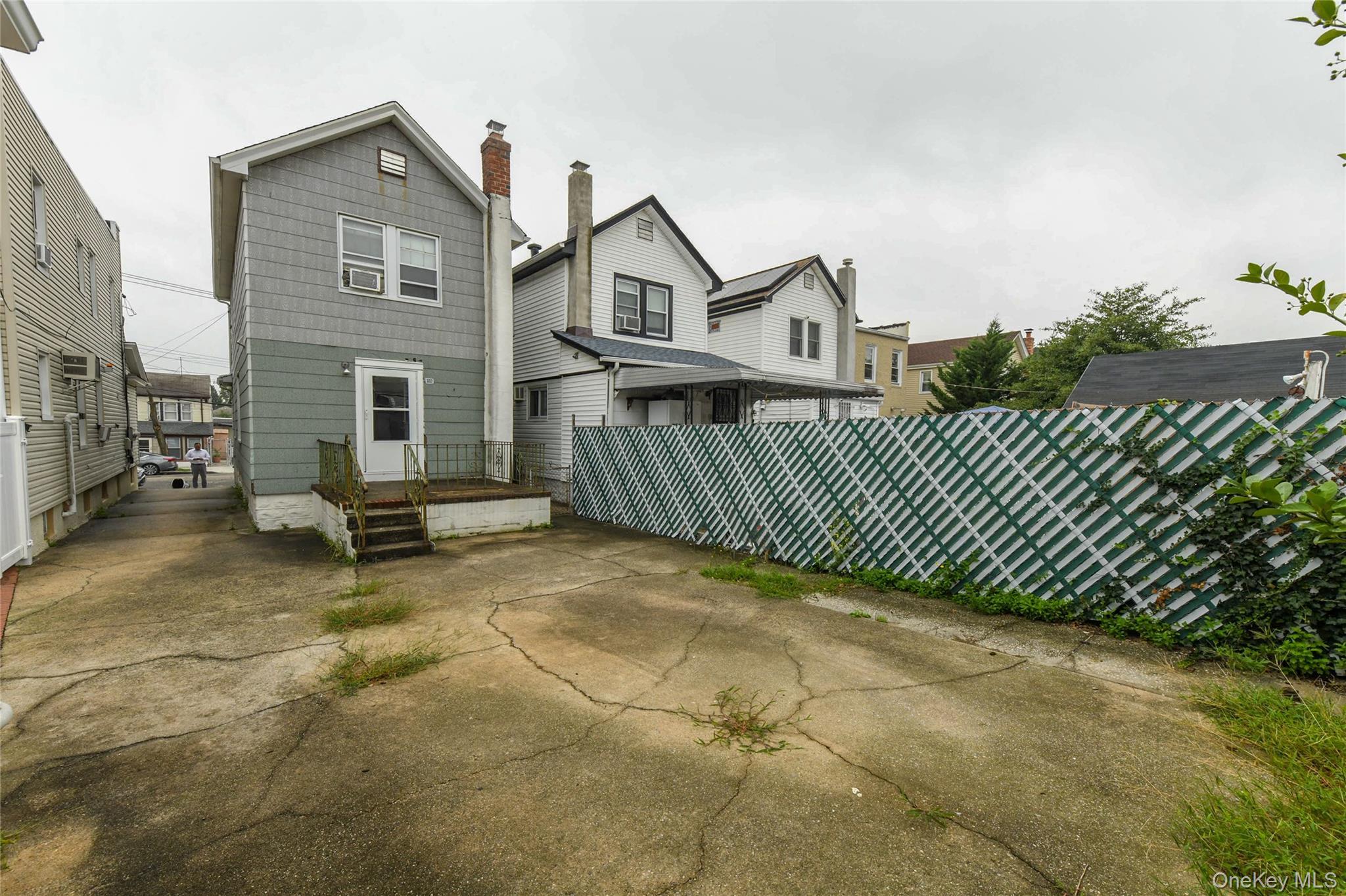 Single Family Sutter Avenue Queens, NY 11417, MLS-1045784-6