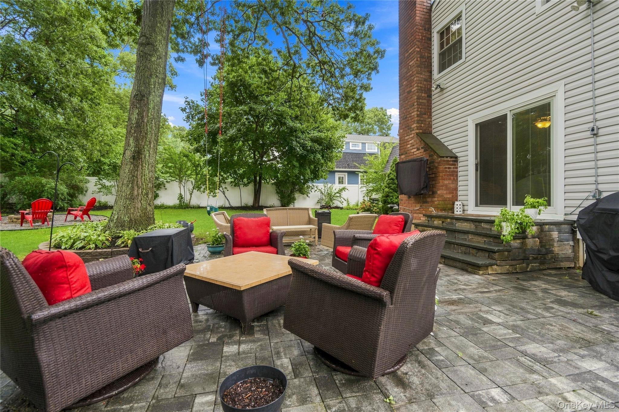 Single Family Hy Place Suffolk County, NY 11755, MLS-1045805-27