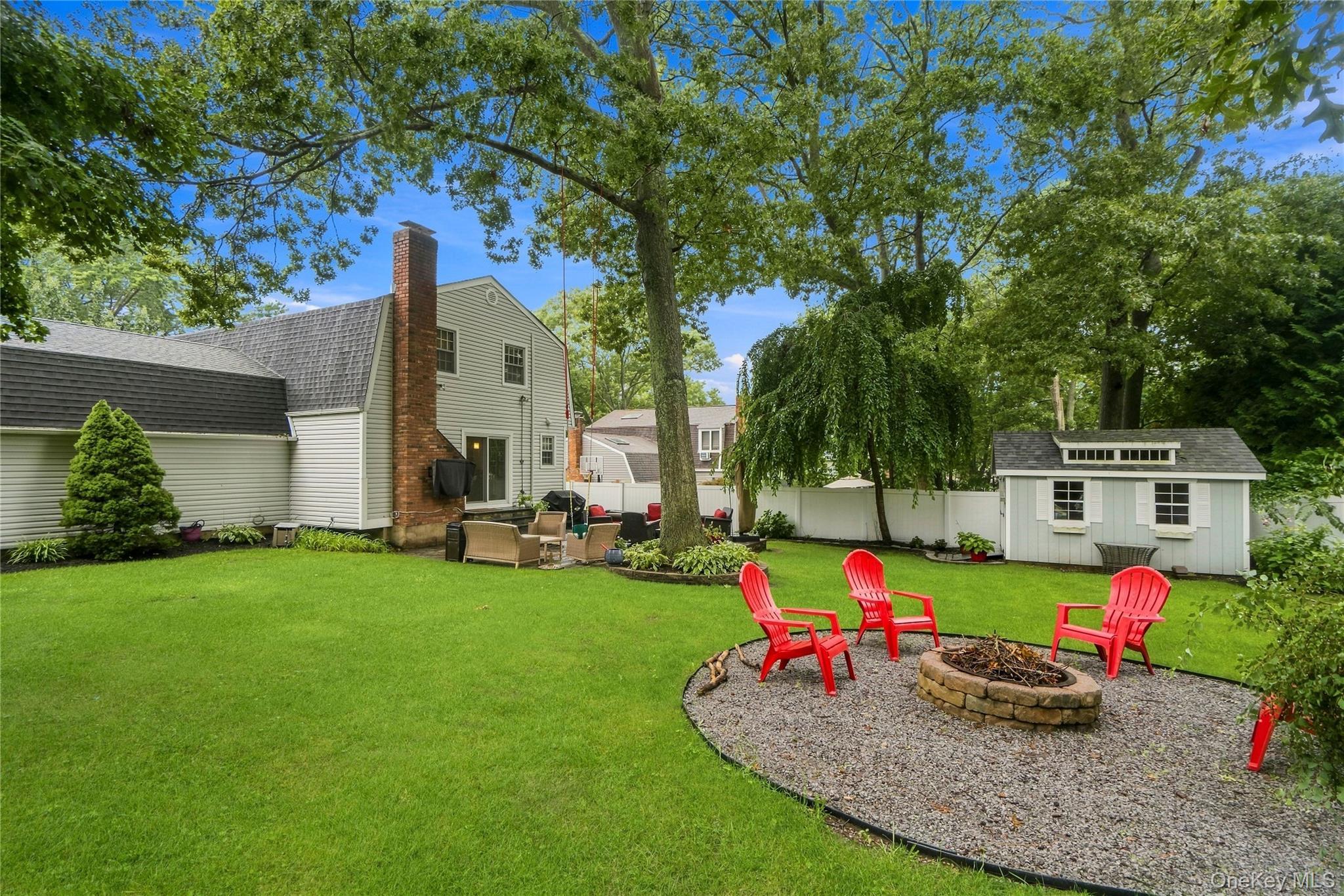 Single Family Hy Place Suffolk County, NY 11755, MLS-1045805-29