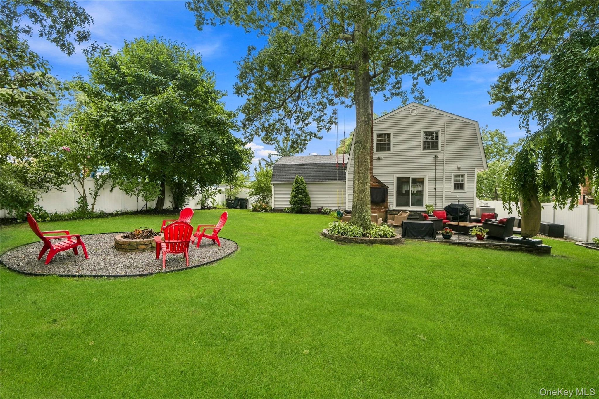 Single Family Hy Place Suffolk County, NY 11755, MLS-1045805-30
