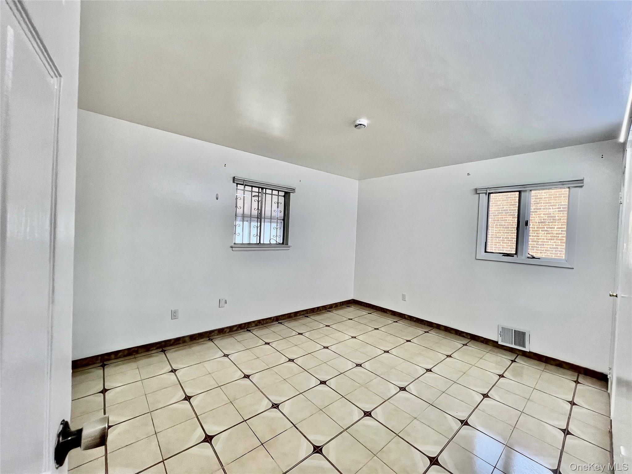 Single Family 164th Avenue Queens, NY 11414, MLS-1045832-13