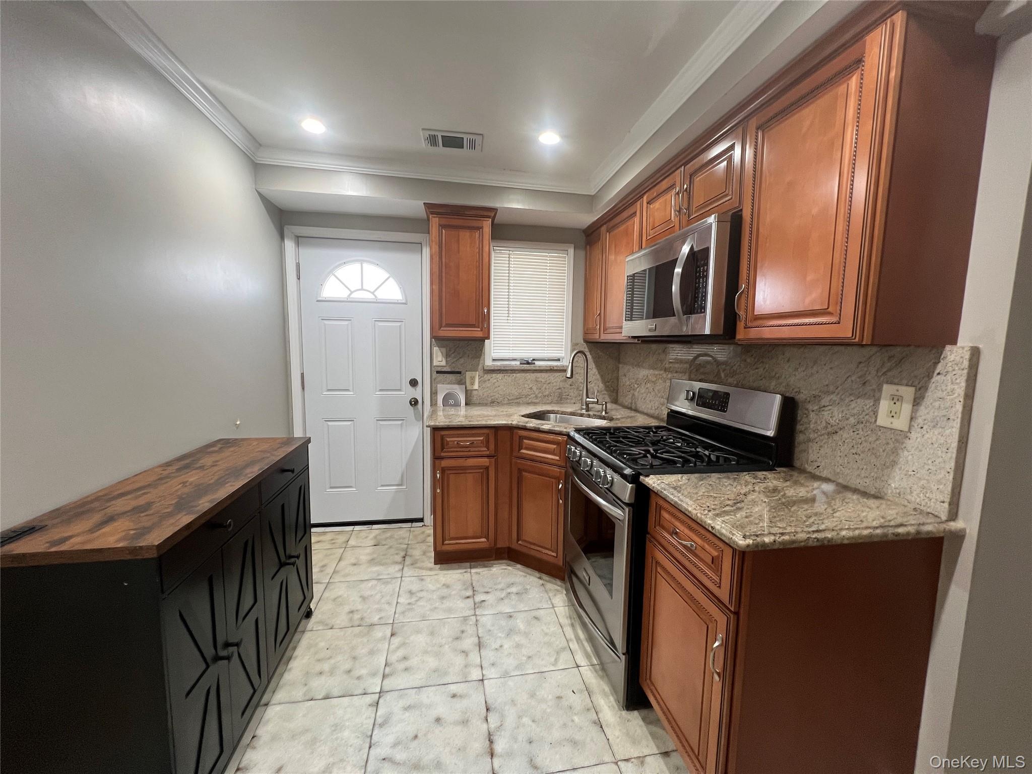 Single Family 164th Avenue Queens, NY 11414, MLS-1045832-18