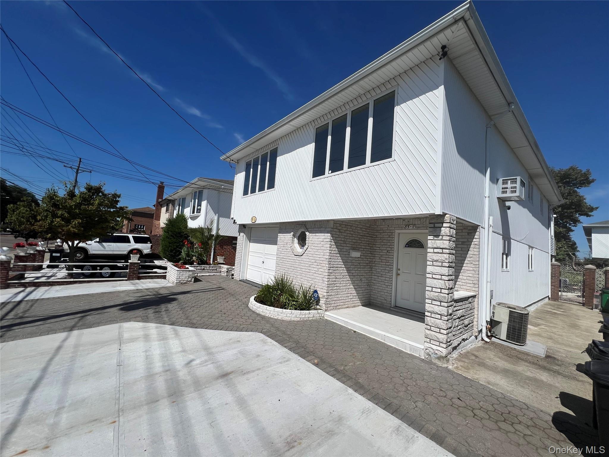 Single Family 164th Avenue Queens, NY 11414, MLS-1045832-2