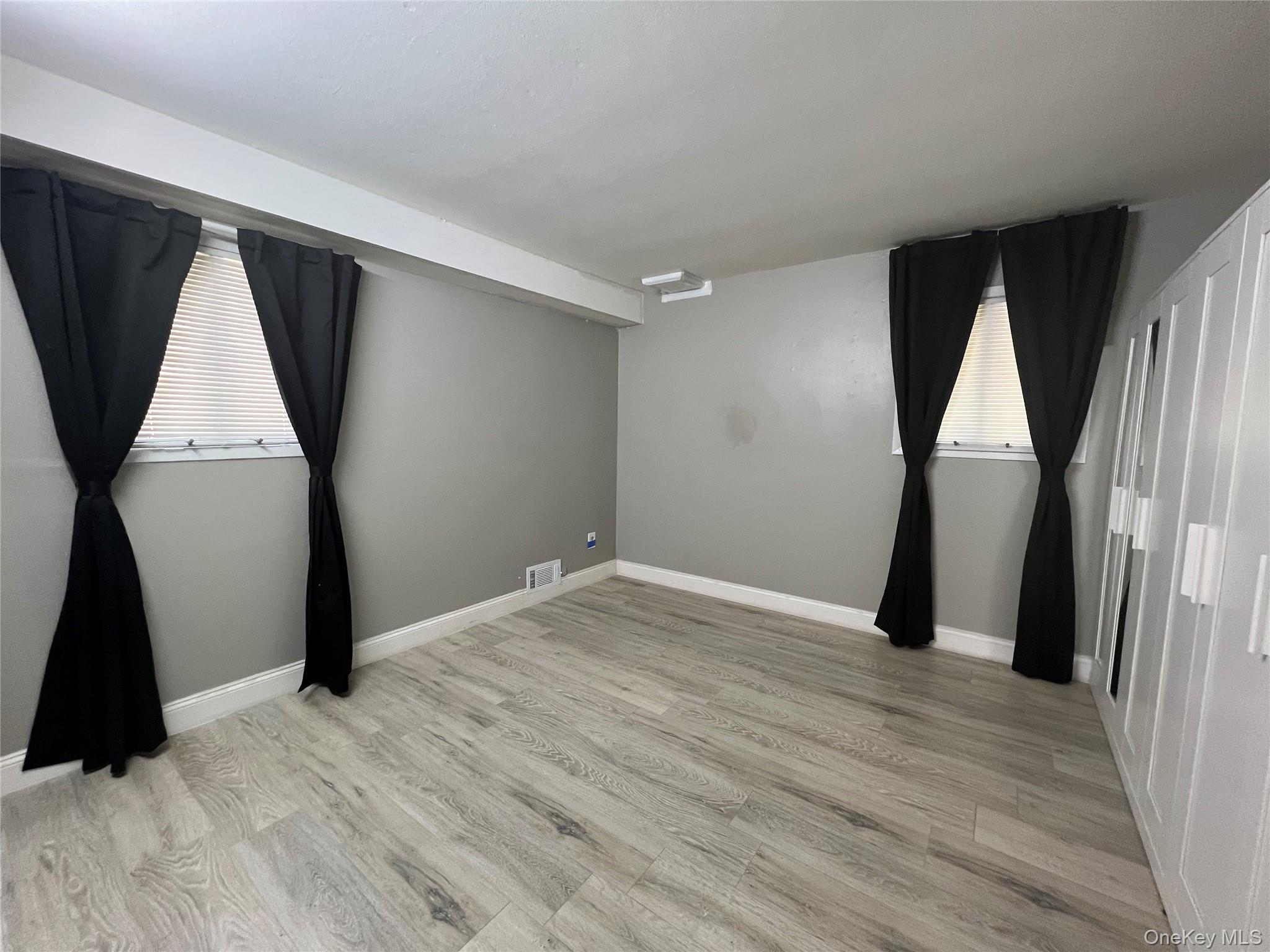 Single Family 164th Avenue Queens, NY 11414, MLS-1045832-24