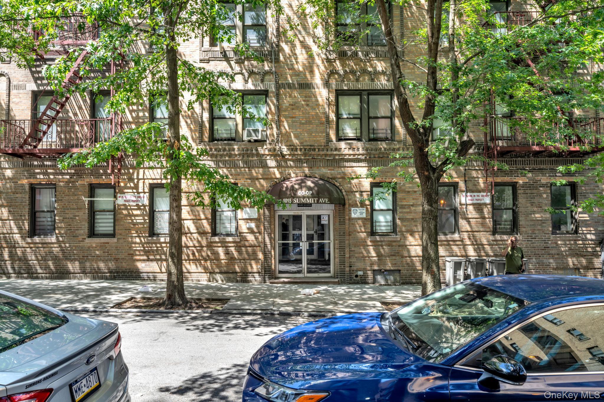 Coop Summit Avenue  Bronx, NY 10452, MLS-1045833-10